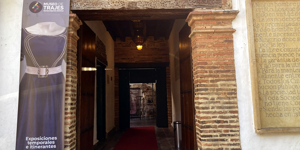 Museo de Trajes de la Universidad de América