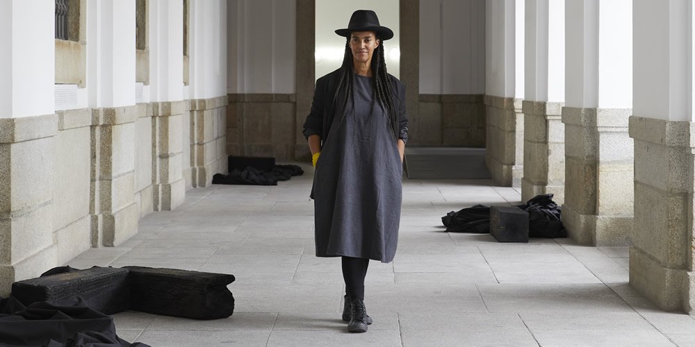 Abierta la exposición «Opera to a Black Venus. ¿Qué nos diría mañana el fondo del océano si hoy se vaciara de agua?» en el Museo Reina Sofía