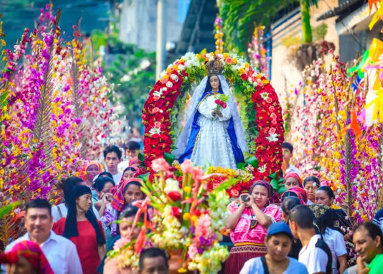 La Hermandad de Flores y Palmas
