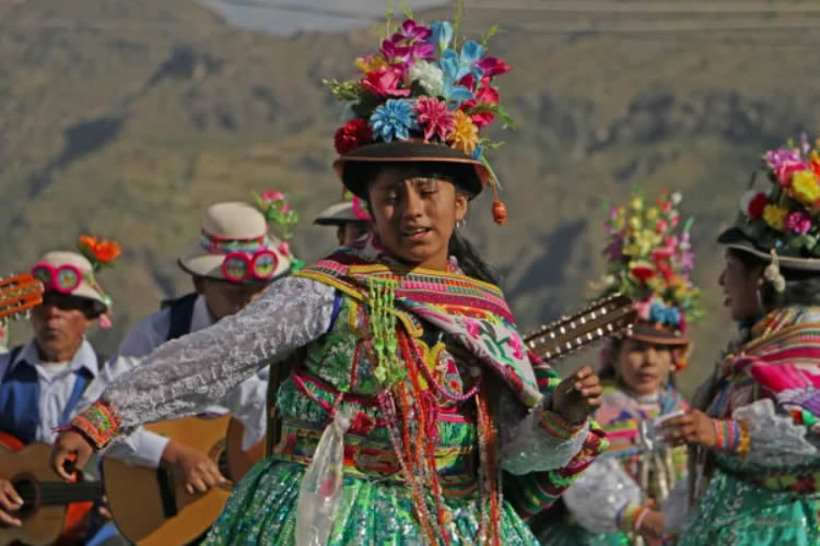 Sarawja, música y danza aymara de Moquegua