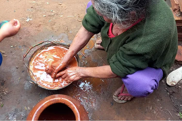 Arte ñai'ũpo, una artesanía cerámica ancestral